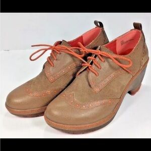 J-41 wingtip Olympia shoes heels Model 131208